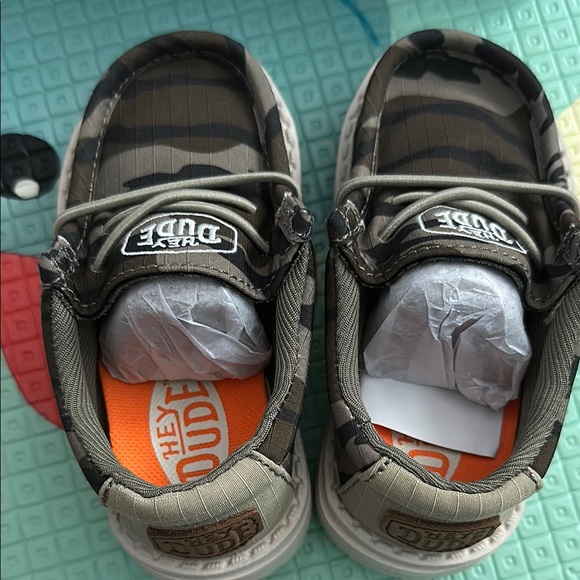 Toddler Hey Dude Sneakers Camo - New, never worn - Picture 4 of 4